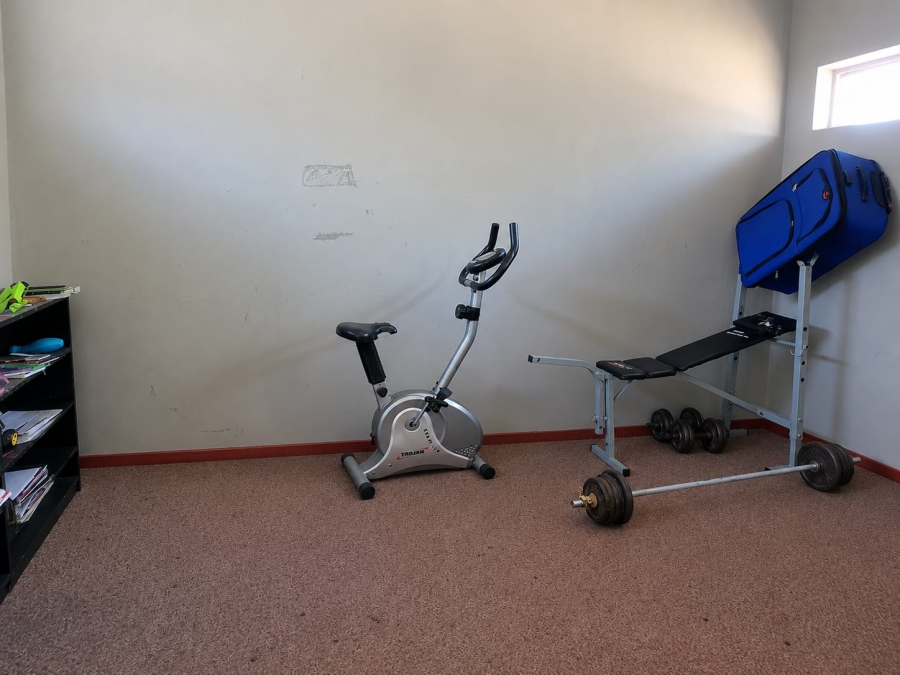 4 Bedroom Property for Sale in Safari Gardens North West